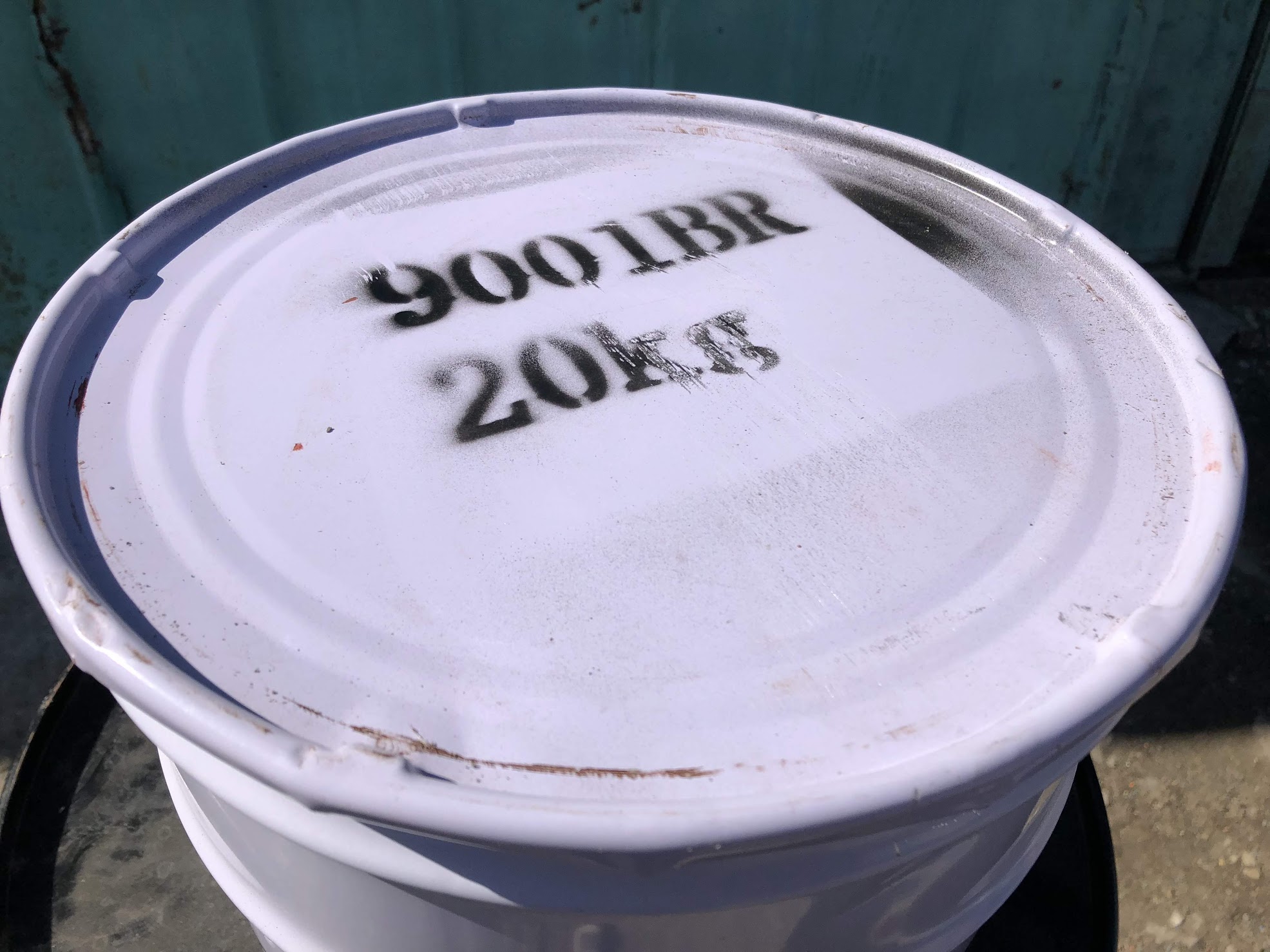 Красная колеровочная паста для спрей-системы