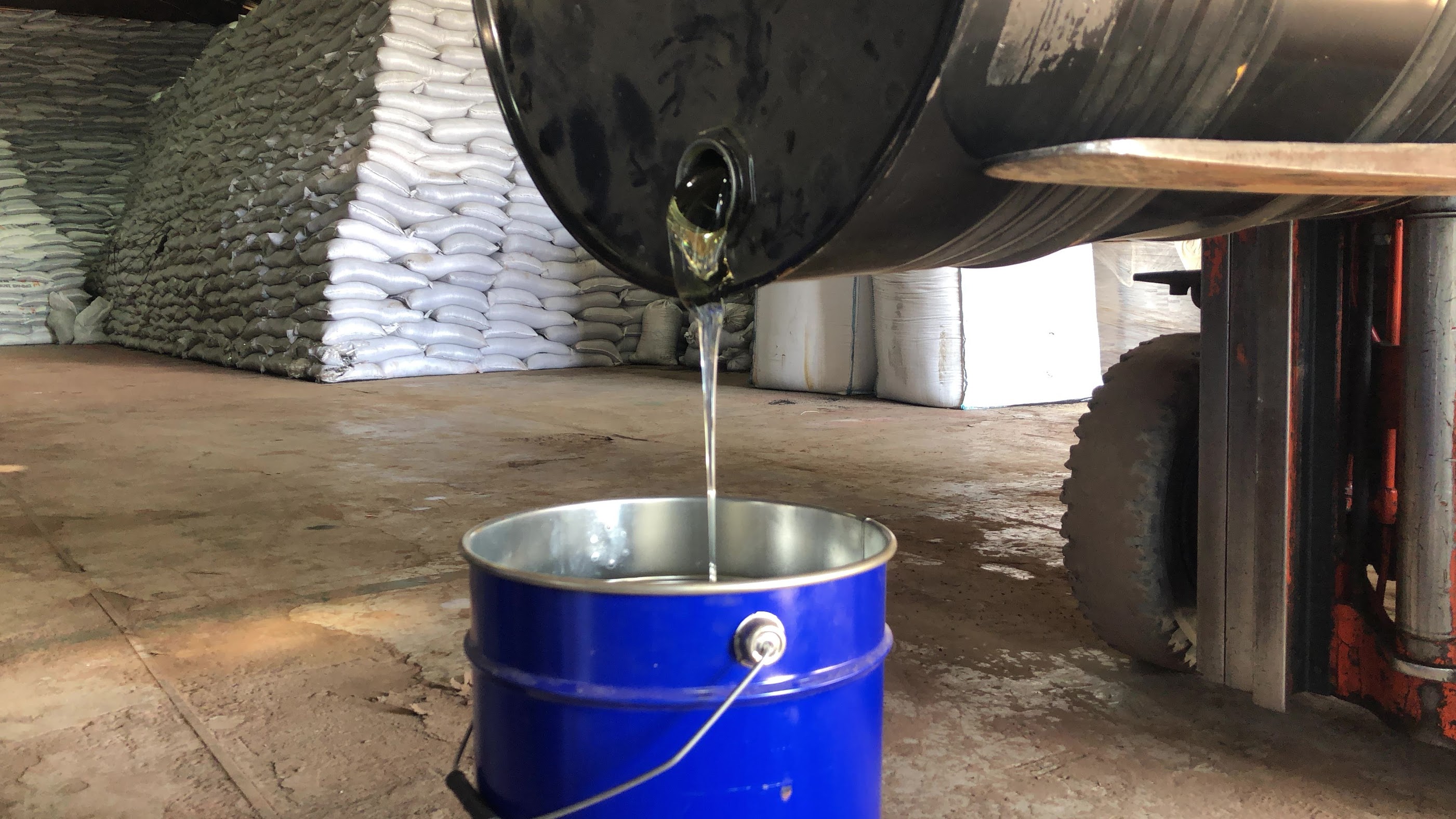 Клей для резиновой крошки «Гамбит М»